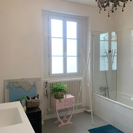 Cosy Avec Jardin, Proche Centre Et Habitación en casa particular *