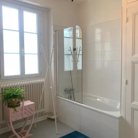 Cosy Avec Jardin, Proche Centre Et